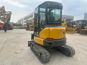 XE35U <b>Mini</b> Excavator Municipal/Garden/Farmland Renovation Crushing <b>Drilling</b> All-Rounder - Product Image 3