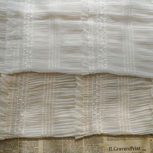 Venta directa tela <span class=keywords><strong>de</strong></span> crepé bordado no elástico con línea <span class=keywords><strong>de</strong></span> rayas con ribete <span class=keywords><strong>de</strong></span> <span class=keywords><strong>volantes</strong></span> para prendas <span class=keywords><strong>de</strong></span> mujer - Product Image 3