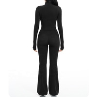 Ensemble de sport et yoga 3 pièces écologique pour femme : soutien-gorge froncé uni, pantalon évasé et veste de sport ajustée