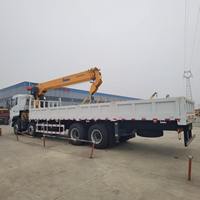 Camion de fret Dongfeng 8x4 avec grue à bras droit montée, capacité de levage de 12 à 16 tonnes, flèche télescopique, moteur Cummins, hauteur de levage de 20 m