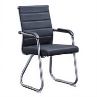 Chaise de bureau ergonomique moderne en maille avec siège en cuir PU, accoudoirs fixes, structure métallique - Utilisation en salle de conférence