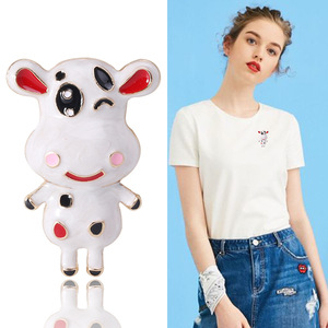 Broche de Vaca Pequena Exquisito e Fofo de Alta Qualidade para Homens e Mulheres, Acessórios de Vestuário Versáteis e Exquisitos - Product Image 5