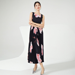 Ropa de Mujer al por Mayor, Vestido Maxi Casual Elegante para Mujer, Estampado Floral Grande, Sin Mangas, Recto, Plisado Estilo Miyake - Product Image 2
