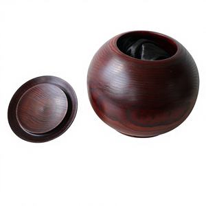Houten urn voor as, ronde vorm, handgemaakt houten gedenkurn voor crematie en begrafenis - Product Image 2