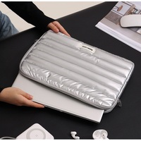 Casing tas Tablet dengan Logo, sampul Laptop Puffy ritsleting warna kustom, sampul Laptop empuk Premium 13/14 inci modis dengan Logo
