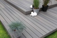 Dalles de terrasse en WPC de 25 mm avec système de clic, composite co-extrudé, revêtement de sol extérieur imperméable
