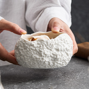 Tazón de Alta Gama con Diseño de Huevo y Patrón de Roca para Hoteles y Restaurantes, Ideal para Gastronomía Molecular Creativa y Artística, y Pequeñas Fiestas - Product Image 1