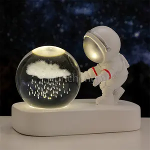 Valentijnsdag Nacht Licht Feestelijke Kristallen Bol Laser 3d Ingeschreven Glazen Bal Woonaccessoires Kleine Ornamenten Verlicht