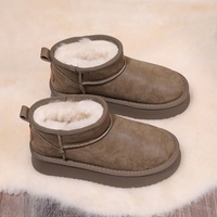 Bottes de neige en laine et daim pour femmes, semelle épaisse, chaudes et confortables pour l'hiver, antidérapantes, imperméables, doublées de fourrure artificielle, tube court, style princesse