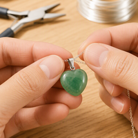 Liontin Batu Kristal Alami Bentuk Hati, Liontin Aventurine Hijau 20Mm untuk Membuat Perhiasan