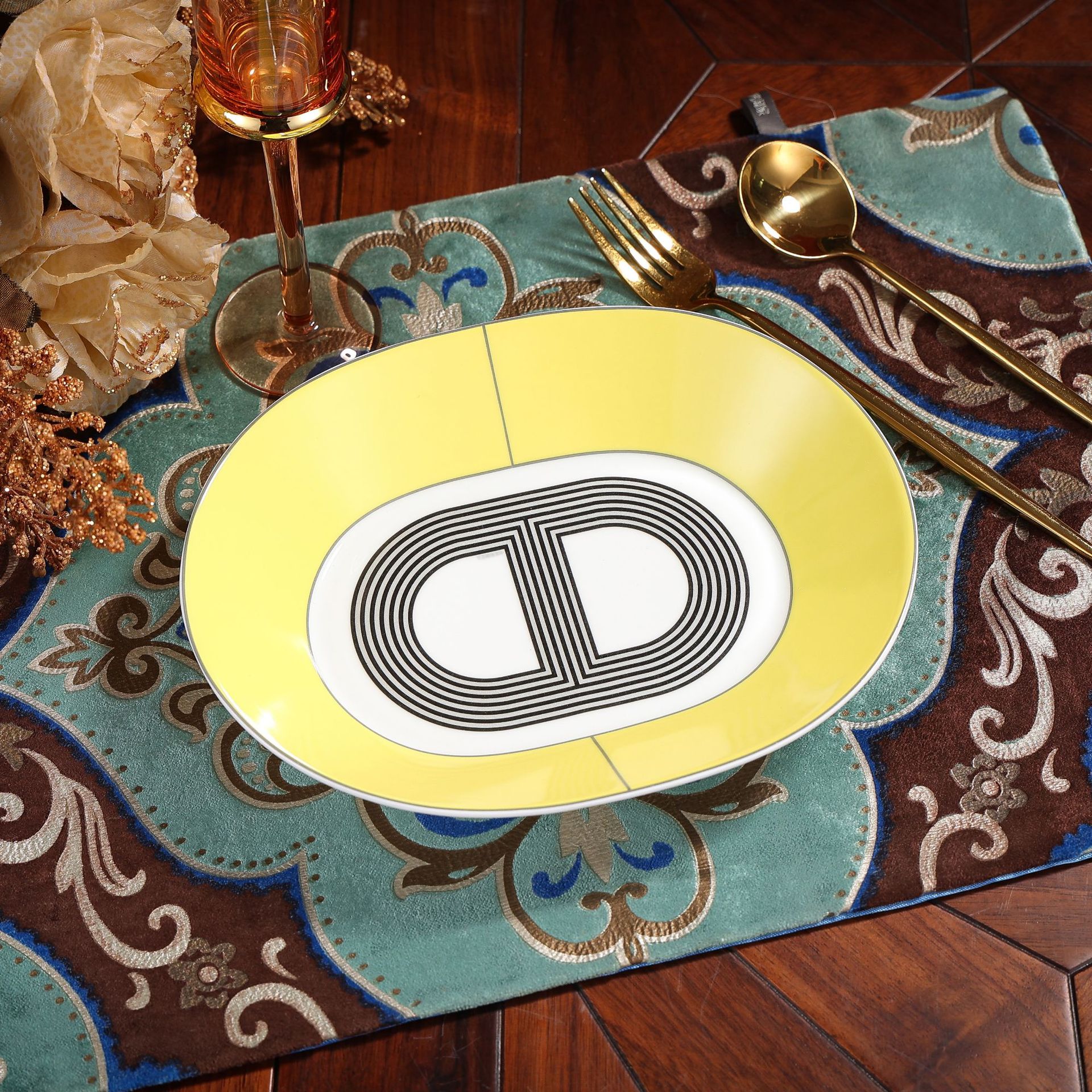 Assiette creuse jaune-grande assiette