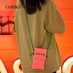 Mini sac à bandoulière brodé personnalisé sac de rangement pour <span class=keywords><strong>carte</strong></span>-clé rouge à lèvres petit sac de téléphone portable pour femmes filles - Product Image 2