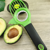 Fabrikantenhandleiding RVS 3-in-1 Avocado Mes Snijder Multifunctioneel Gereedschap voor Snijden, Scheppen en Ontpitten