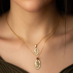 Guadalupe Filigree เคร่งศาสนา <span class=keywords><strong>Virgin</strong></span> <span class=keywords><strong>Mary</strong></span> <span class=keywords><strong>Medallion</strong></span> จี้สแตนเลสกันน้ำสร้อยคอเครื่องประดับแฟชั่นสำหรับผู้หญิง - Product Image 2
