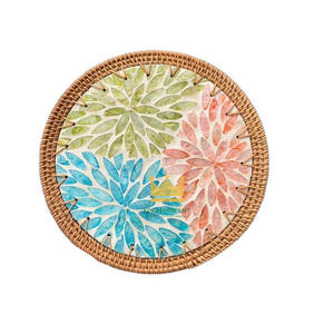 Mantel Individual Redondo de Ratán con Incrustaciones de Nácar de Vietnam, Hecho a Mano, Moderno, Ecológico y Decorativo - Product Image 1