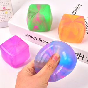 Nouveauté : Jouets anti-stress en forme de glaçon, vente en gros, balles sensorielles en maltose à presser, jouets sensoriels en forme de glaçons marbrés - Product Image 3
