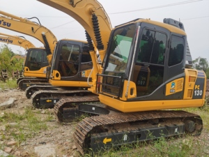 มือสองประสิทธิภาพสูงตีนตะขาบญี่ปุ่น Komatsu pc130 รถขุดไฮดรอลิกขุดสําหรับ Komatsu pc70/pc110/pc200/pc300 - Product Image 6