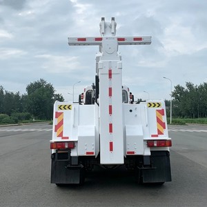 Camión de Rescate Integrado Sinotruck HOWO 6x4 con Plataforma Elevadora para Operaciones de Rescate de Vehículos Pesados en Autopistas - Product Image 5