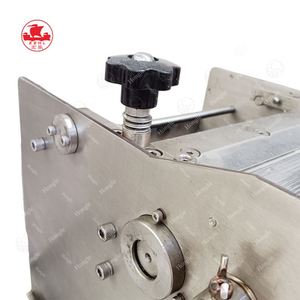 เครื่องปอกผิวปลานิลแบบอุตสาหกรรมอัตโนมัติเครื่องปอกปลาหมึกเครื่องสกินเนอร์ปลาไฟฟ้า - Product Image 4