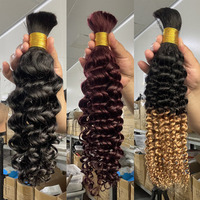 Cheveux humains vierges indiens bruts de haute qualité, alignés dans le sens des cuticules, couleur naturelle, ondulation profonde, en vrac, non traités, pour tressage en gros