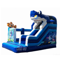 Château gonflable commercial extérieur pour enfants, motif requin et poisson-clown, avec toboggan pour fêtes