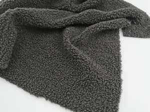 Vendita calda morbido tatto della mano ricci faux pelliccia di peluche finta pelliccia per l'indumento/giocattolo/tessuti per la casa - Product Image 3