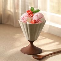 Cawan Es Krim Keramik Beralur dengan Alas Kayu Solid, Mangkuk Dessert Berlekuk 150ml, Set Penyaji Parfait Vintage
