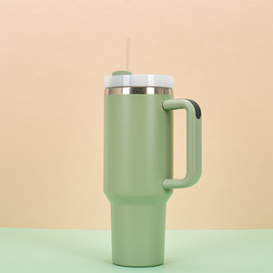 Échantillon Gratuit - Gobelet Isotherme Personnalisé 40oz en Acier Inoxydable avec Poignée et Paille - Grande Tasse de Voyage Thermique - Product Image 2