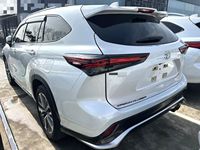 Toyota Crown Kluger HEV 2.5L CVT 4WD 7 places Grand SUV Édition Premium 2024 d'occasion avec conduite intelligente, conduite à gauche, stock disponible