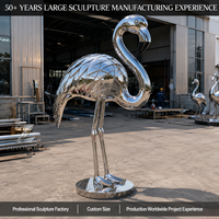 Sculpture de flamant rose personnalisée en acier inoxydable, artisanat métallique grandeur nature, poli miroir, grande décoration extérieure durable pour hôtel et place publique