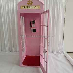 Cabina Telefónica Metálica Rosa Estilo Arco con Flores Rosas, Cabina Telefónica de Londres para Bodas, Eventos y Fiestas - Product Image 3
