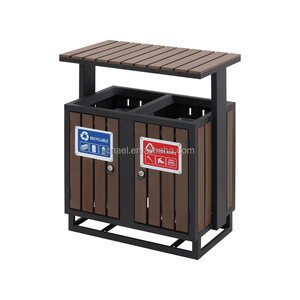 Cubo de <span class=keywords><strong>basura</strong></span> de madera para patio al aire libre Estructura de pie comercial <span class=keywords><strong>Dos</strong></span> <span class=keywords><strong>compartimentos</strong></span> Cubo de <span class=keywords><strong>basura</strong></span> de estilo de madera para uso público - Product Image 1