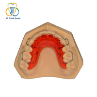 Dispositifs orthodontiques pour laboratoire dentaire : Retainer amovible Hawley pour l'alignement dentaire et le traitement des espaces d'adduction