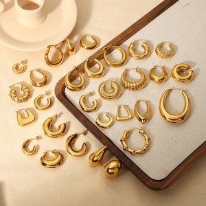 Orecchini a Cerchio Cavi e Spessi Personalizzati in Acciaio Inossidabile Dorato, Gioielli di Moda Ipoallergenici per Donne - Product Image 2