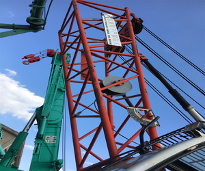 Grue sur chenilles Zoomlion QUY50 d'occasion, capacité 55 tonnes, marque chinoise, bon état, en stock, pompe de boîte de vitesses, vérin hydraulique Changjiang - Product Image 4