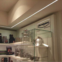 Plâtre pour cloison sèche 17X14A dans un profilé en aluminium à LED Installation encastrée pour armoire et applique murale au plafond