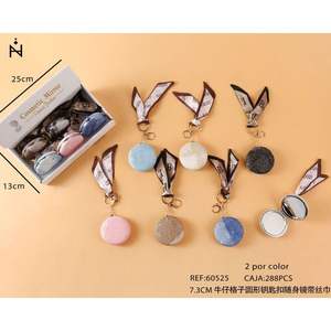 Specchietto Cosmetico Z 7,3 cm con Portachiavi in Denim a Quadri e Foulard in Seta, Specchio Tascabile, Accessorio Moda Donna - Product Image 1