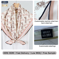 Foulard carré vintage en soie de mûrier 6A, OEM ODM, échantillonnage rapide en 7 jours, faible MOQ, logo personnalisé, ourlet roulé à la main, pour femme