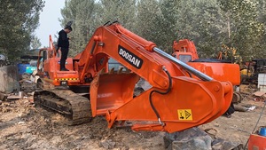 รถขุด Doosan DH220-7 สีเดิมจากโรงงาน พร้อมมอเตอร์และเครื่องยนต์ ปี 2013 ใช้งานมาแล้ว 2001-4000 ชั่วโมง - Product Image 4