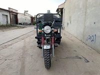 Tricycle-citerne à eau personnalisable en gros d'usine, 250cc, à essence, pour la distribution d'eau
