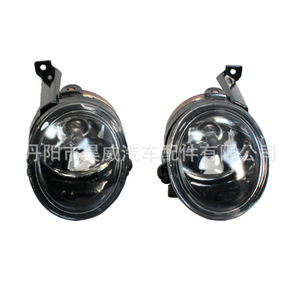 ไฟตัดหมอกหน้าสำหรับรถยนต์ Volkswagen Sagitar Golf Gti 1K0941699A 1T0941699C ฮาโลเจน 12V 240W - Product Image 1