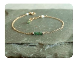 Bracelet en perles de pierres naturelles minimalistes, fait main, unique, non-ternissant, en or 18 carats, idéal pour la vente en gros - Product Image 2