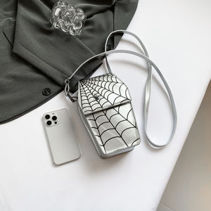 กระเป๋าโกธิคสไตล์ Y2K สำหรับเด็กผู้หญิงย้อนยุคสไตล์ Diablo สไตล์ใยแมงมุมกระเป๋าถือขนาดเล็กทันสมัยสำหรับผู้หญิงแปลกใหม่ทรงโลงศพกระเป๋าเงินฮาโลวีน - Product Image 3