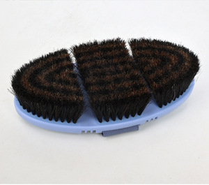 <span class=keywords><strong>Brosse</strong></span> et outils de nettoyage pour chevaux en plastique écologique - Product Image 5