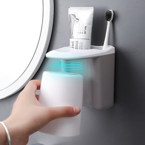 Portacepillos de Dientes Magnético de Pared Estilo Coreano <span class=keywords><strong>2022</strong></span>, Color Beige Grisáceo, <span class=keywords><strong>con</strong></span> Ventosa y Vaso Blanco - Product Image 1