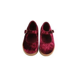 Vente de gros Chaussures pour enfants habillées plates classiques en velours écologiques pour filles pour la fête ou le printemps - Product Image 6