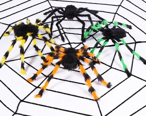 Araignées poilues géantes réalistes Araignées effrayantes Décorations d'araignées en plastique pour <span class=keywords><strong>Halloween</strong></span> - Product Image 5