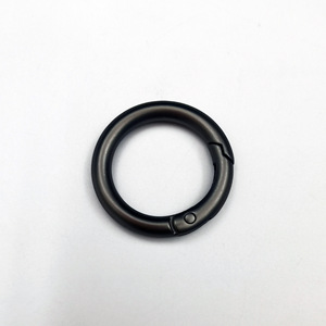 Wholesale of Key Chain Ring Accessories Metal Pendants Horseshoe Buckles DIY Hardware <strong>Keychains</strong> - Product Image 2