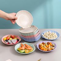 Assiette à gâteau en forme de coquille en plastique bon marché de vente directe d'usine pour la fourniture de fête de mariage d'hôtel