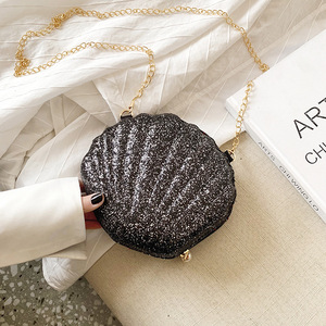 Sac à bandoulière à paillettes en forme de coquille Mini pochette cosmétique porte-rouge à lèvres pochette avec miroir - Product Image 3